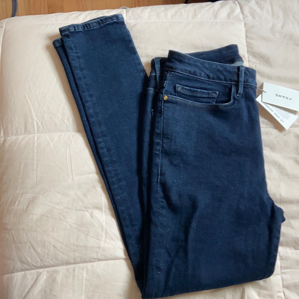 NWT FRAME JEANS. Size 2